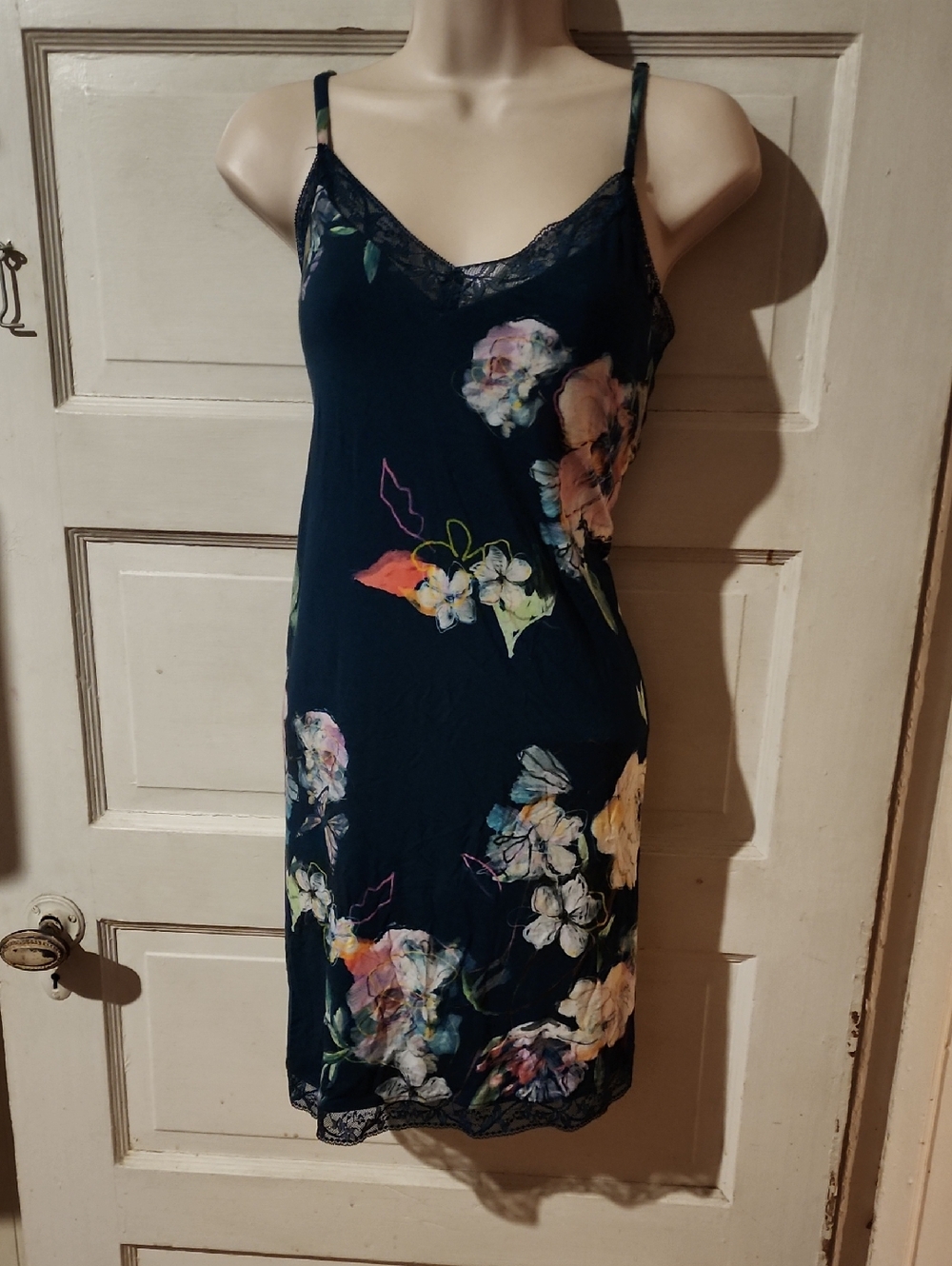 Soma Sleeveless Floral Nightgown Medium